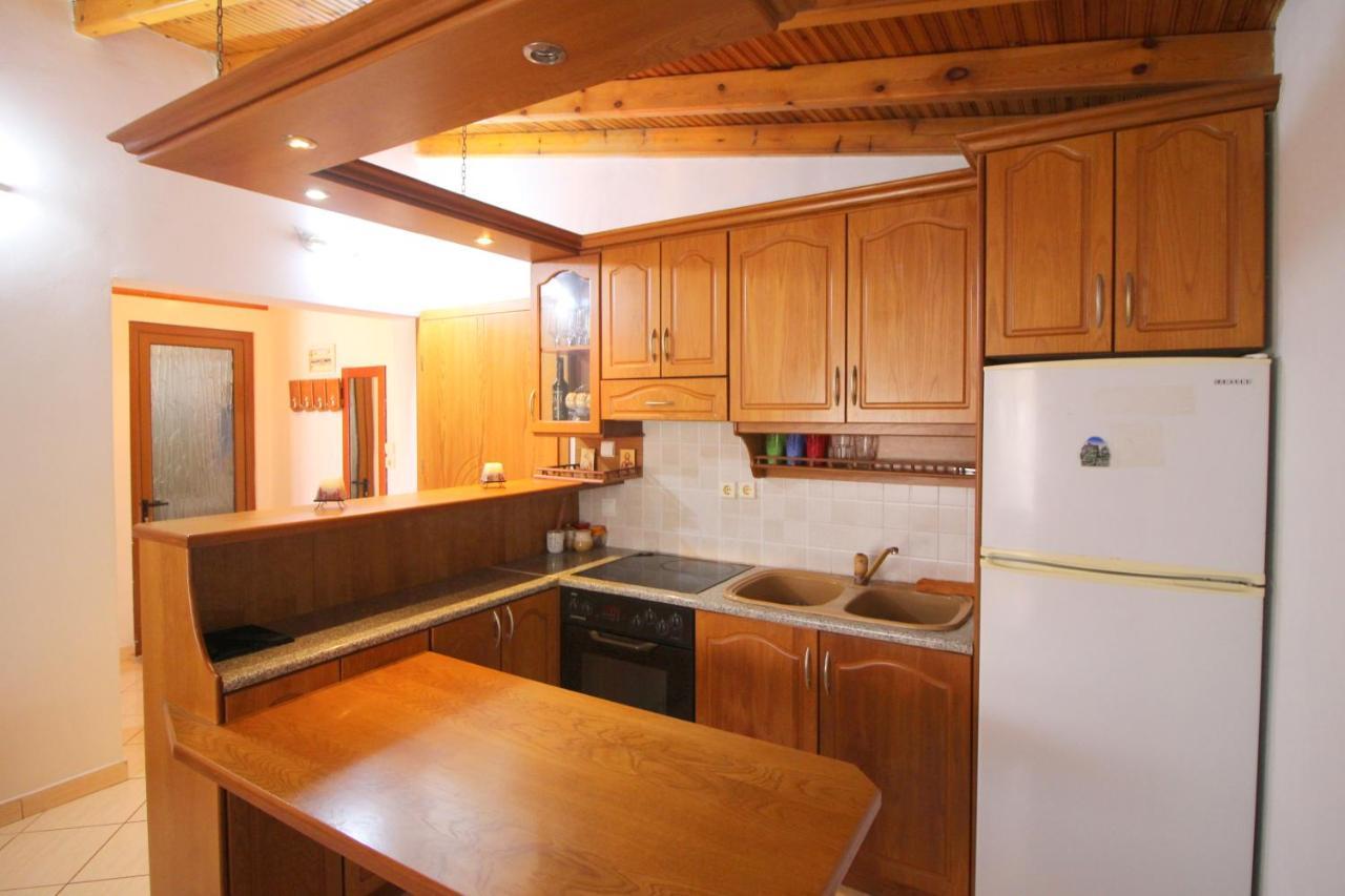 Alex Apartments Sarandë エクステリア 写真