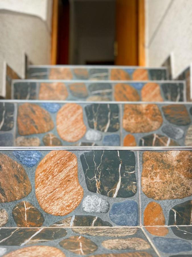 Alex Apartments Sarandë エクステリア 写真