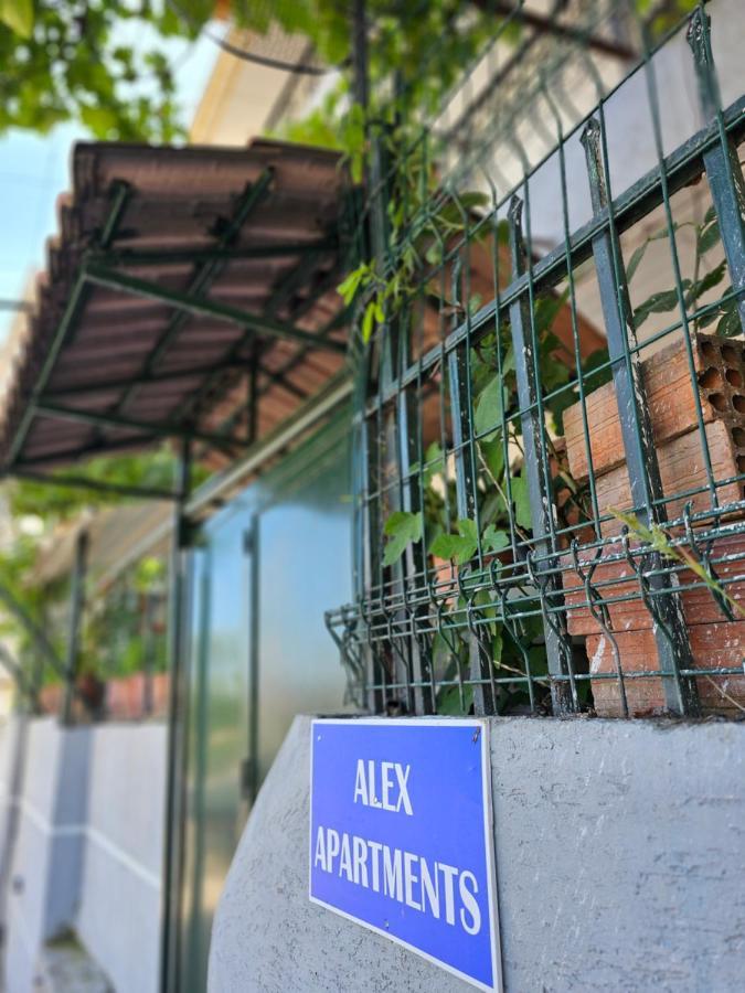 Alex Apartments Sarandë エクステリア 写真