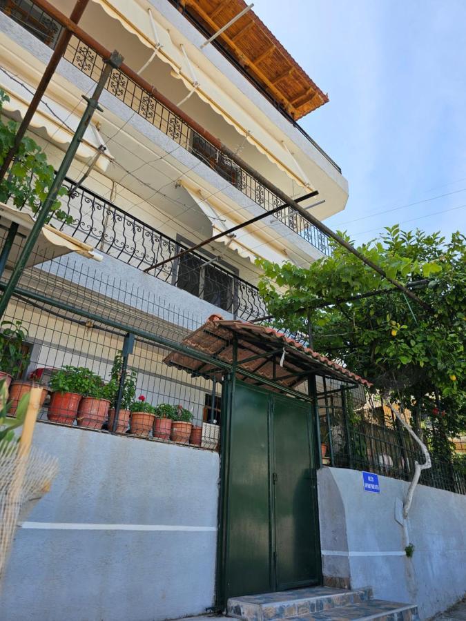 Alex Apartments Sarandë エクステリア 写真