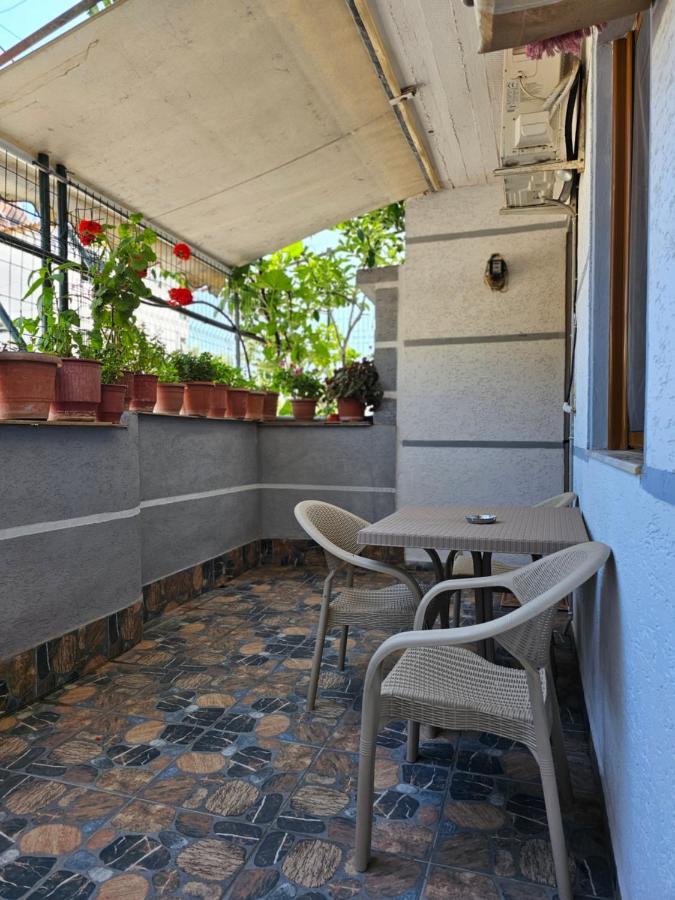 Alex Apartments Sarandë エクステリア 写真