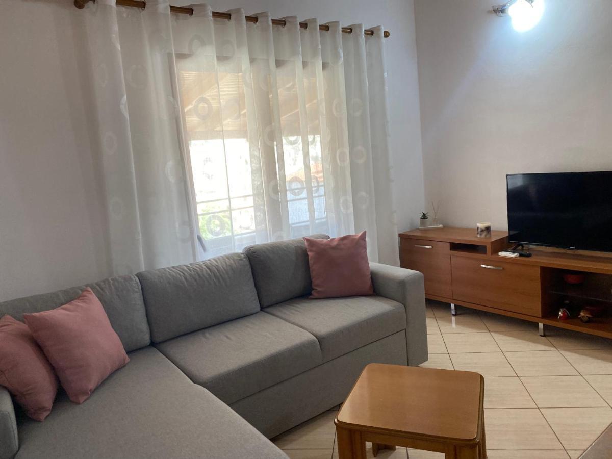 Alex Apartments Sarandë エクステリア 写真