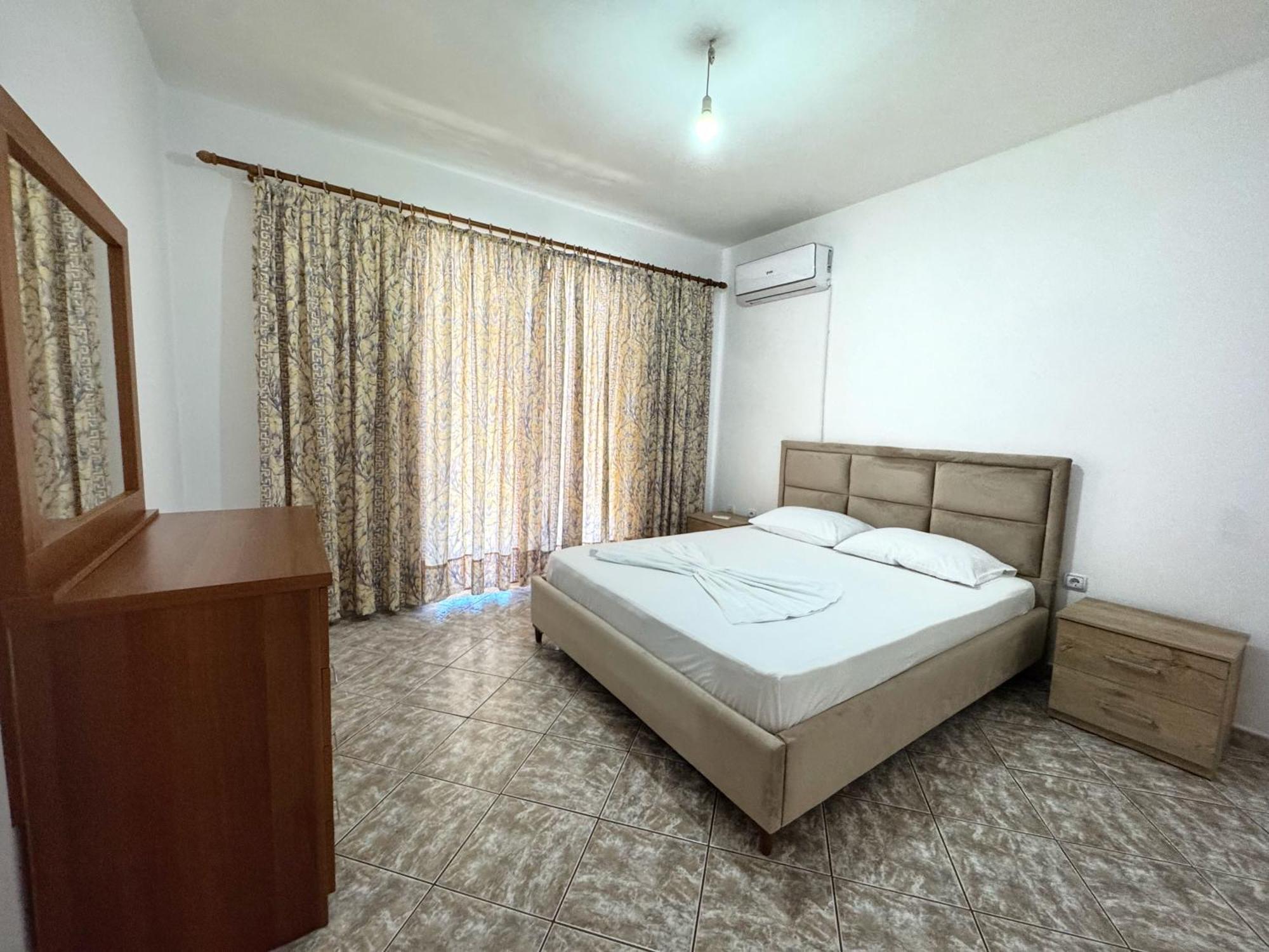 Alex Apartments Sarandë エクステリア 写真
