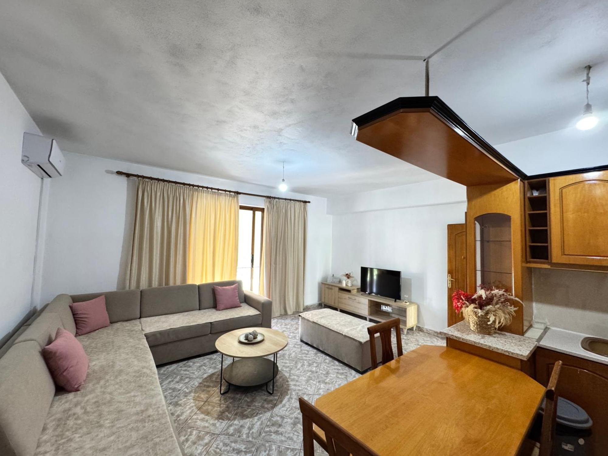Alex Apartments Sarandë エクステリア 写真